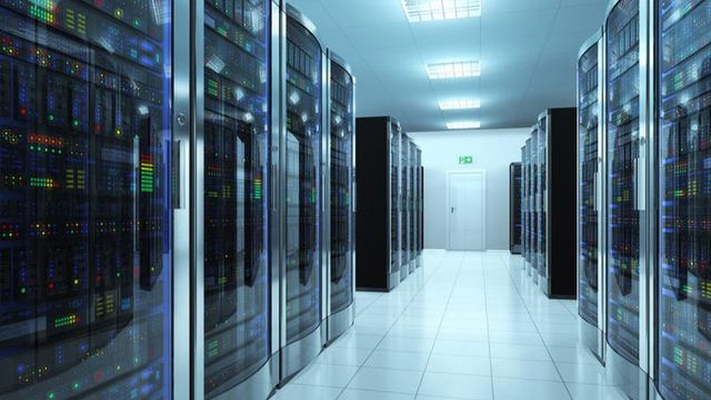 上海上云服务商代理条件：揭秘企业上云的关键考量